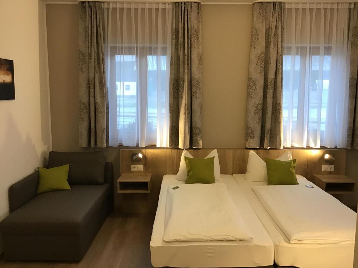 Gasthof Hotel Esterer Rosenheim Eksteriør bilde