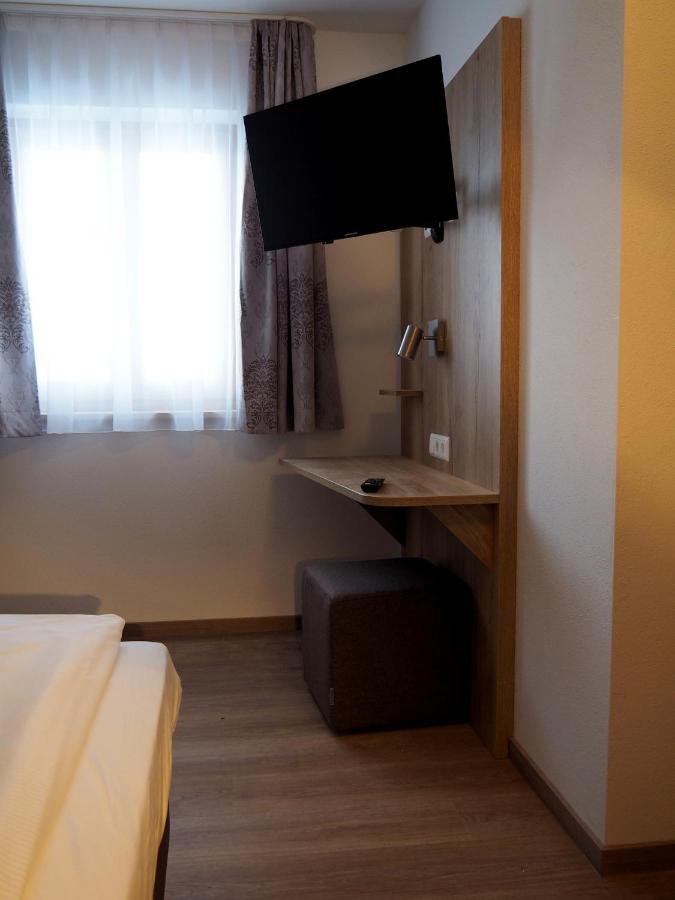 Gasthof Hotel Esterer Rosenheim Eksteriør bilde