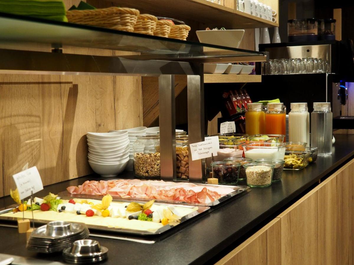Gasthof Hotel Esterer Rosenheim Eksteriør bilde